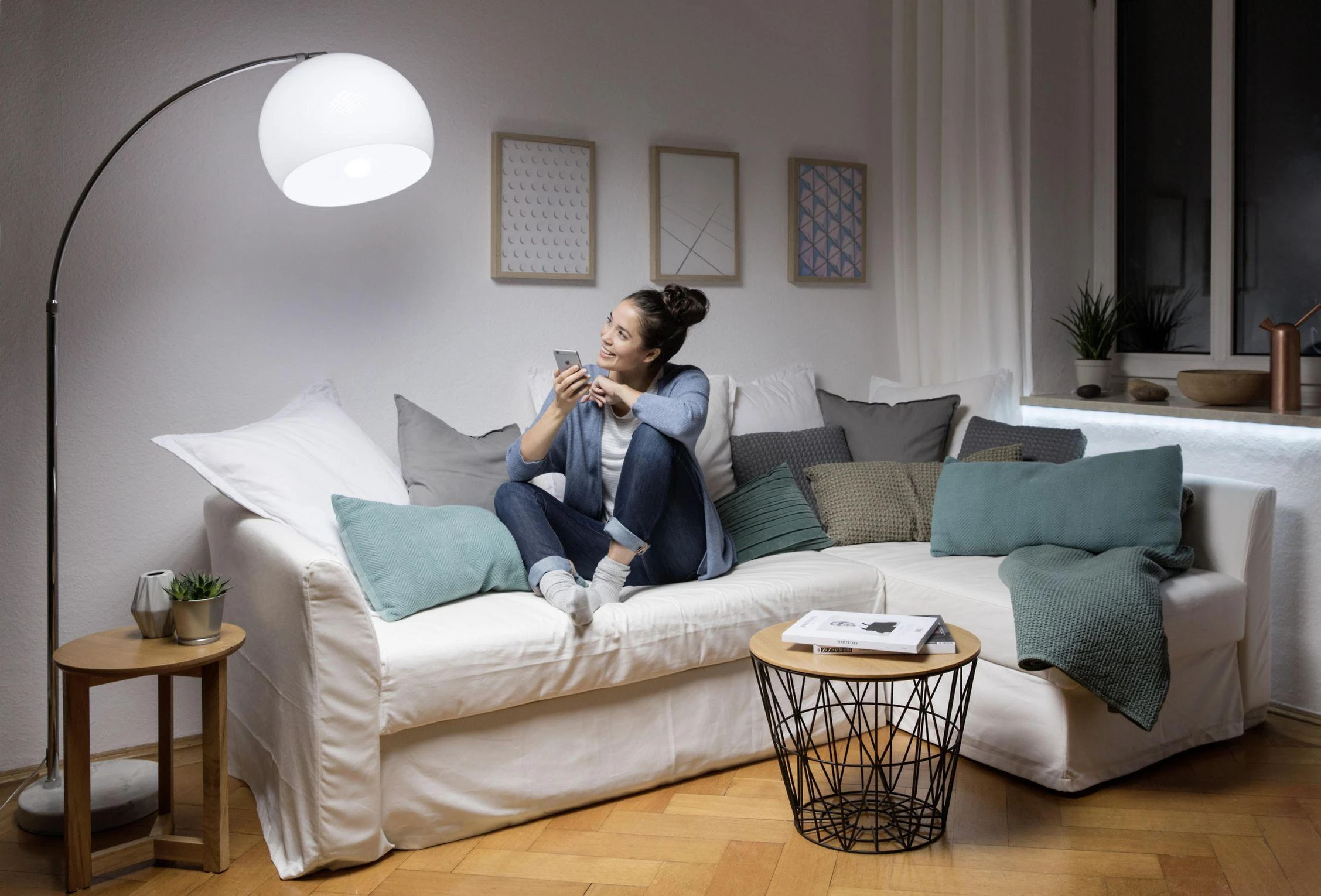 Ledvance SMART+ WiFi Classic Candle Tunable Baltas 40 5W 2700-6500K E14 Ledvance SMART+ WiFi Candle Tunable Baltas 40 5W 2700-6500K E14 E14 5 W Tunable Baltas 2700-6500K Wi-Fi