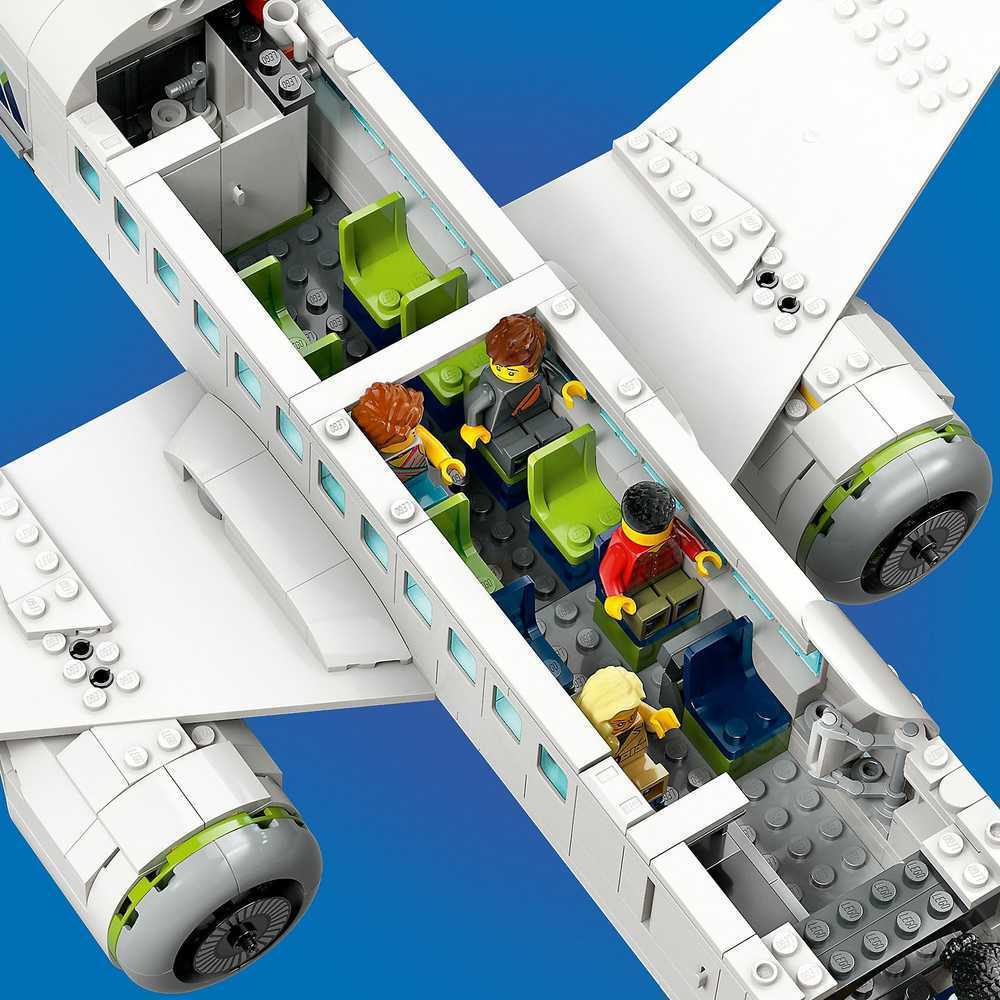 LEGO® City Keleivinis lėktuvas (60367)