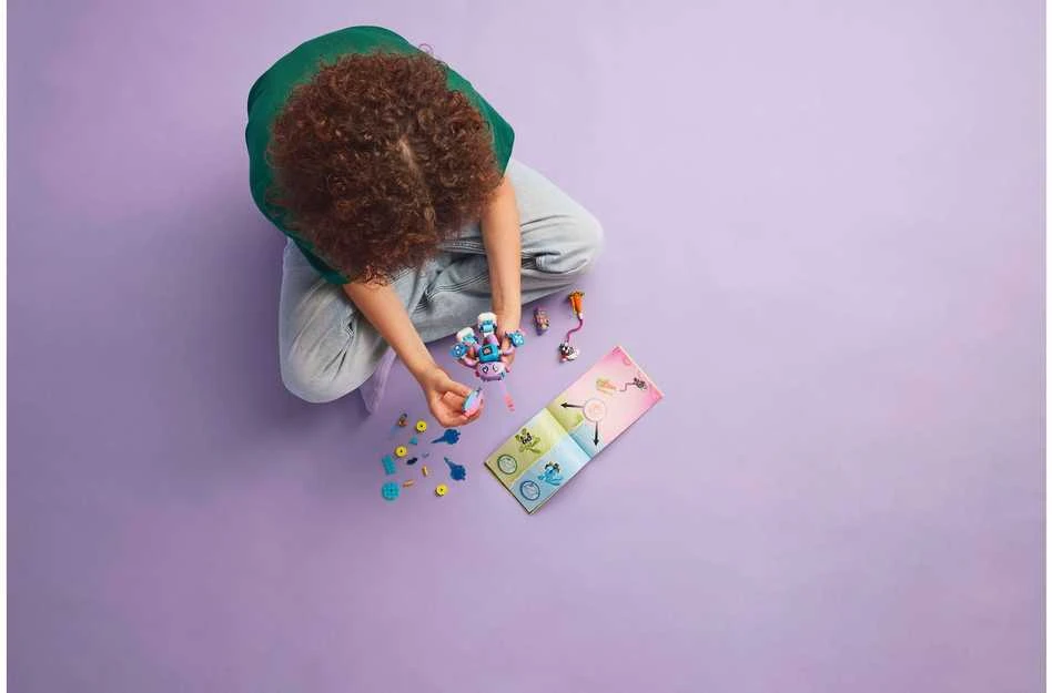 LEGO® DREAMZzz Izzie ir žaidimų triušiukas Bunchurro (71490)