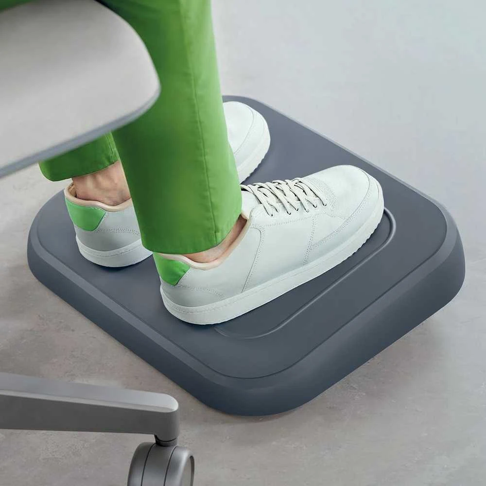Leitz reguliuojamas ergonomiškas kojų atramos pagrindas, 80 % perdirbto plastiko