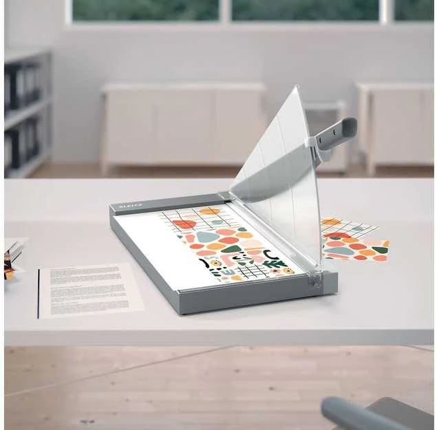 Giljotina LEITZ Precision Office Pro A3