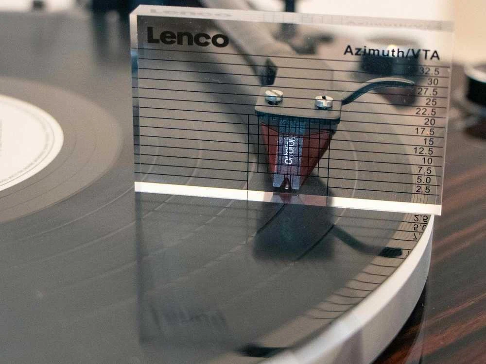 Lenco TTA-12IN1PRO lagaminas su profesionalių patefono priedų rinkiniu