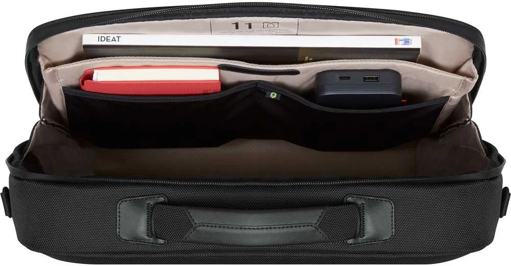 Lenovo | ThinkPad Professional | Tinka iki 14 " | Topload | Atsparus vandeniui | Juodas