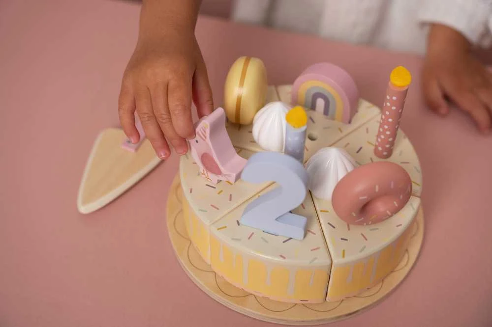 Medinis gimtadienio tortas Little Dutch, rausvas