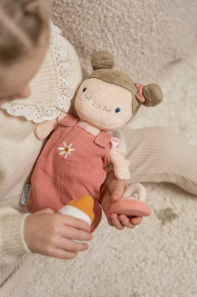 Minkšta lėlytė kūdikėlis Rosa su priedais Little Dutch