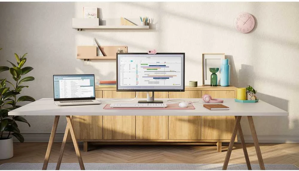 Internetinė kamera Logitech BRIO 100, rožinės spalvos