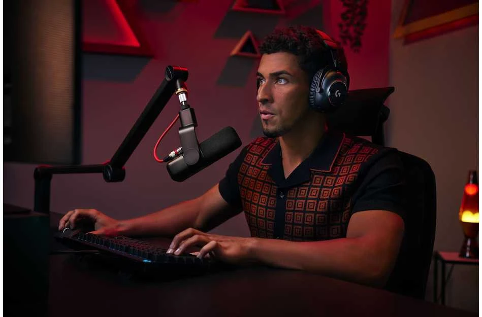 LOGITECH G Yeti Studio Microphone juodas
