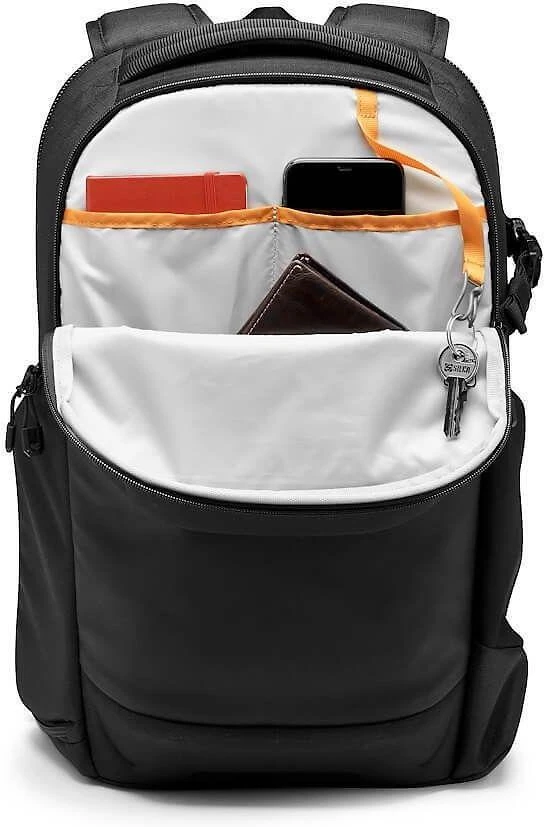 Lowepro Flipside BP 300 AW III įrenginys