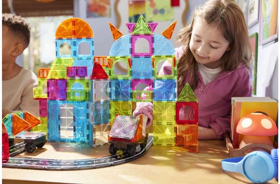 MAGNA-TILES - Miesto centras 110 vnt. (90364F)