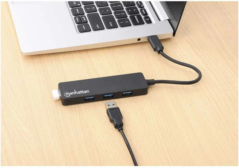 „Manhattan Manhatta“ 4 prievadų USB 3.2 Gen 1 šakotuvas, USB-C nuo 4 USB-A lizdų, 5 Gbps perdavimo sparta, maitinamas autobusu, Juodas, 164924