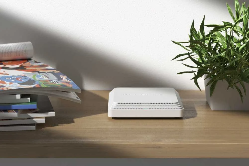 „Keenetic Voyager Pro“ (KN-3510) AX1800 Mesh Wi-Fi 6 maršrutizatorius/ilgintuvas/prieigos taškas su 2 prievadų gigabito išmaniuoju komutatoriumi ir maitinimu per Ethernet
