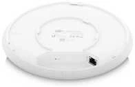 Maršrutizatorius UBIQUITI U6 Pro; WiFi 6; 6 erdviniai srautai; 140 m² (1500 pėdų²) aprėptis; Daugiau nei 350 prijungtų įrenginių; Maitinamas naudojant PoE; GbE uplink.