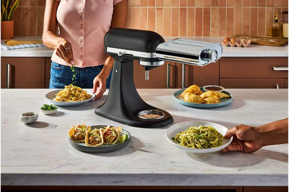 Mėsmalė KitchenAid Metalinis makaronų priedas „trys viename“