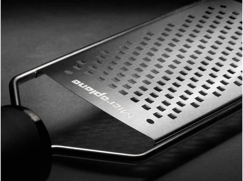 Tarka Microplane Gourmet Coarse, juoda, MIC45000E