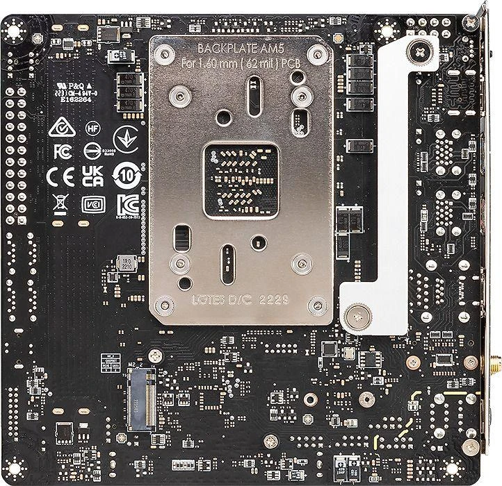 Pagrindinė plokštė MSI | MPG B650I EDGE WIFI | Procesorių šeima AMD | Procesoriaus lizdas AM5 | DDR5 DIMM | Atminties lizdai 2 | Palaikomos standžiojo disko sąsajos SATA, M.2 | SATA jungčių skaičius 4 | Lustų rinkinys AMD B650 | Mini-ITX