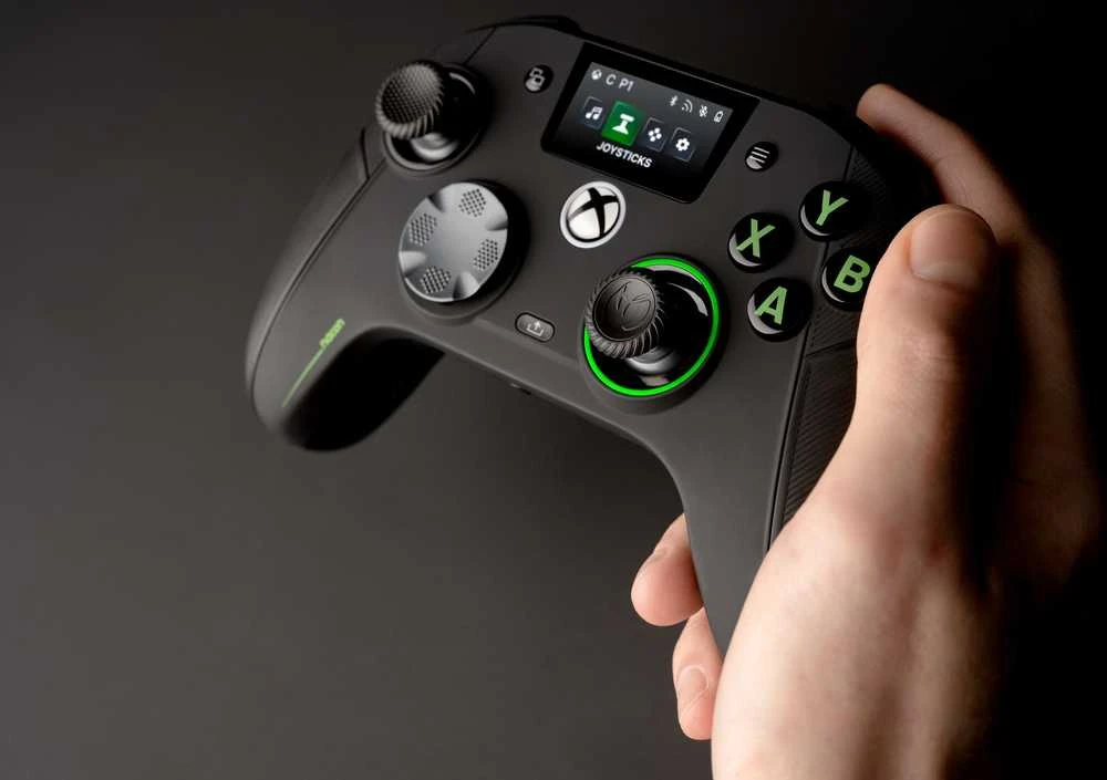 „Nacon Revolution X Unlimited“ žaidimų konsolė, skirta „XBOX“ / PC