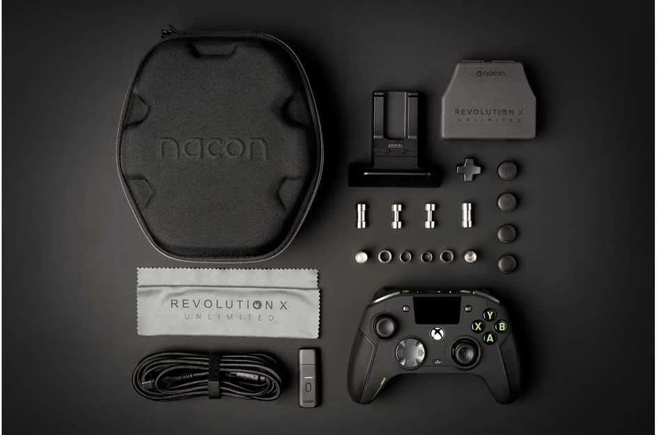„Nacon Revolution X Unlimited“ žaidimų konsolė, skirta „XBOX“ / PC