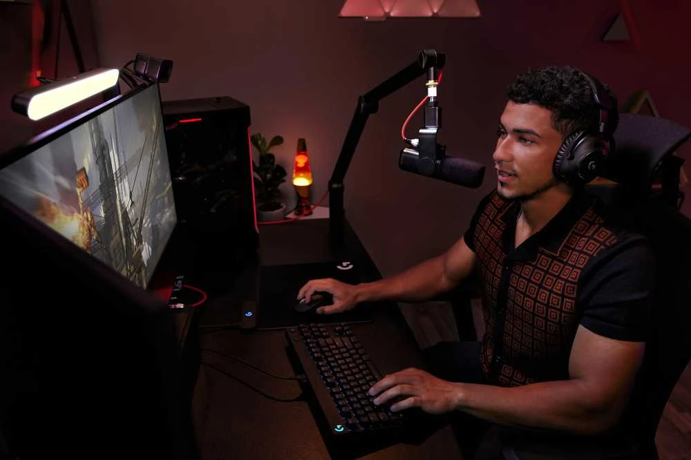 LOGITECH G Yeti Studio Microphone juodas