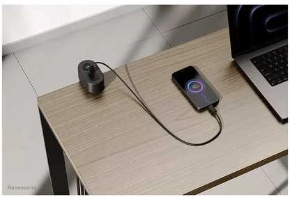 „Neomounts“ | Stalinis lizdas su spaustuku ir USB-C bei USB-A jungtimis – greitas įkrovimas | DS22-840BL6