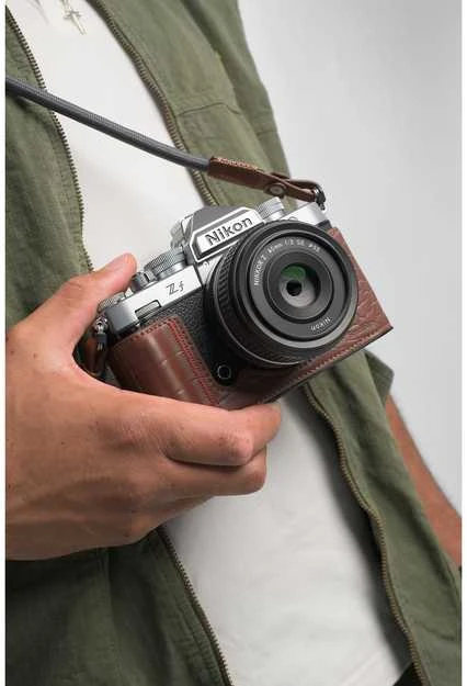 Nikon Z f (Zf) Body (Sidabrinis)