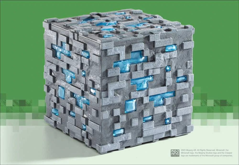 Noble Collection Minecraft - Šviečiantis deimantas