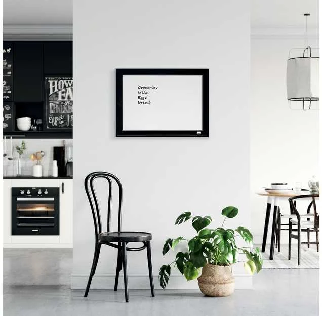 Nobo magnetinė sausai valoma lenta su juodu mediniu rėmeliu, 585x430 mm, Balta