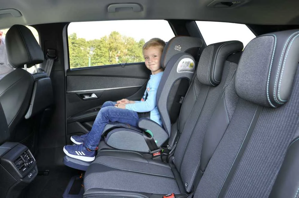 Stoneline Nordbaby KneeGuardKids4 -jalkatuki autoon