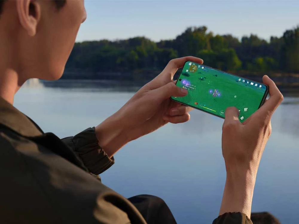 „OnePlus“ | 12 | „Silky Juodas“ | 6,82 colio | LTPO AMOLED | 1440 x 3168 pikselių | „Qualcomm SM8650-AB“ | „Snapdragon 8 Gen 3“ (4 nm) | Vidinė RAM 12 GB | 256 GB | Dviguba SIM kortelė | „Nano-SIM“ | 4G | 5G | Pagrindinės kameros raiška 50 MP | Antrinės kameros raiška 64 MP | „Android“ | 14 | 5400 mAh