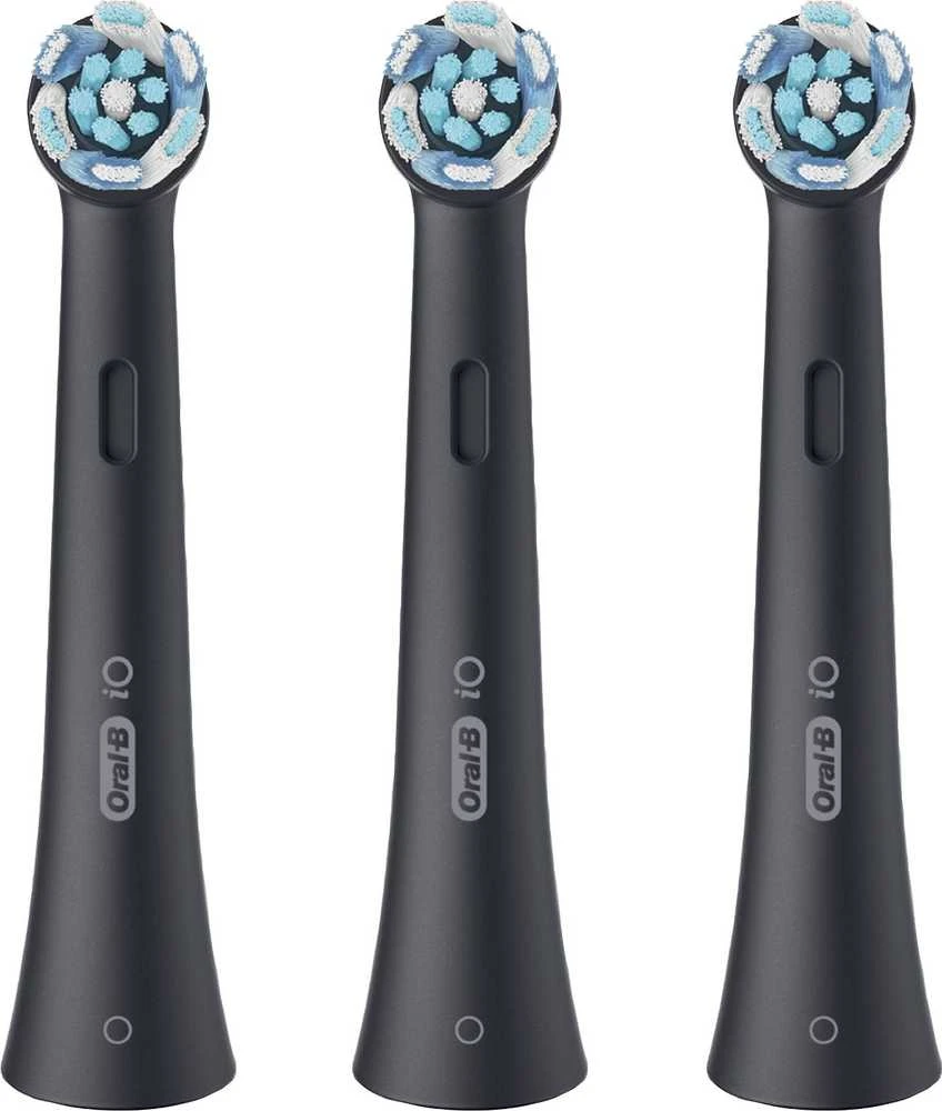 Trys juodos Oral B iO Ultimate Clean galvutės