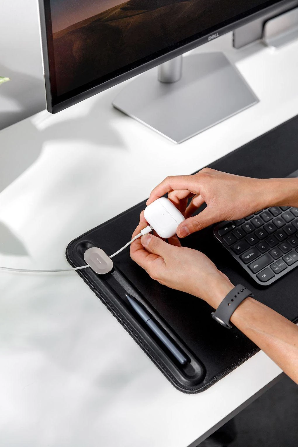 „Orbitkey“ – plonas stalo kilimėlis – juodas