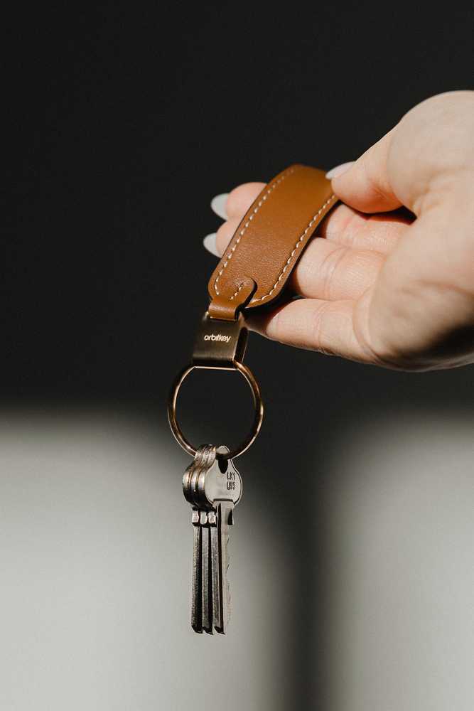 Skórzane etui organizer na klucze Orbitkey 2.0 Leather - juodas/juodas-universalus