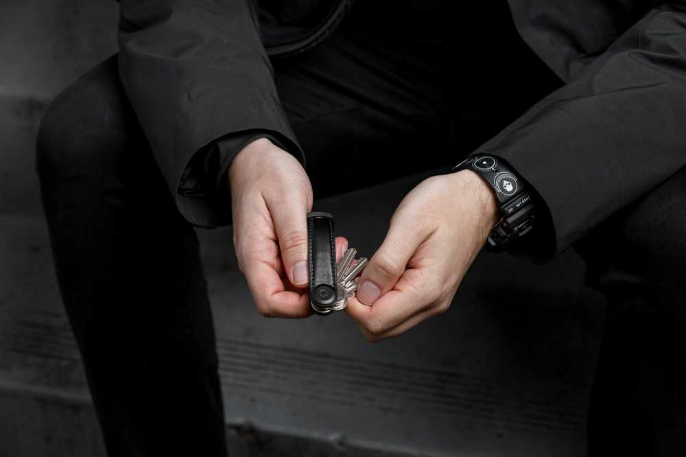 Orbitkey odinis raktų laikiklis, juodas