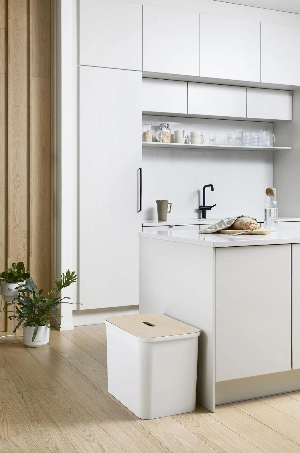 Orthex SmartStore Collect rūšiavimo rinkinys su faneros dangteliu, 76 L, baltas