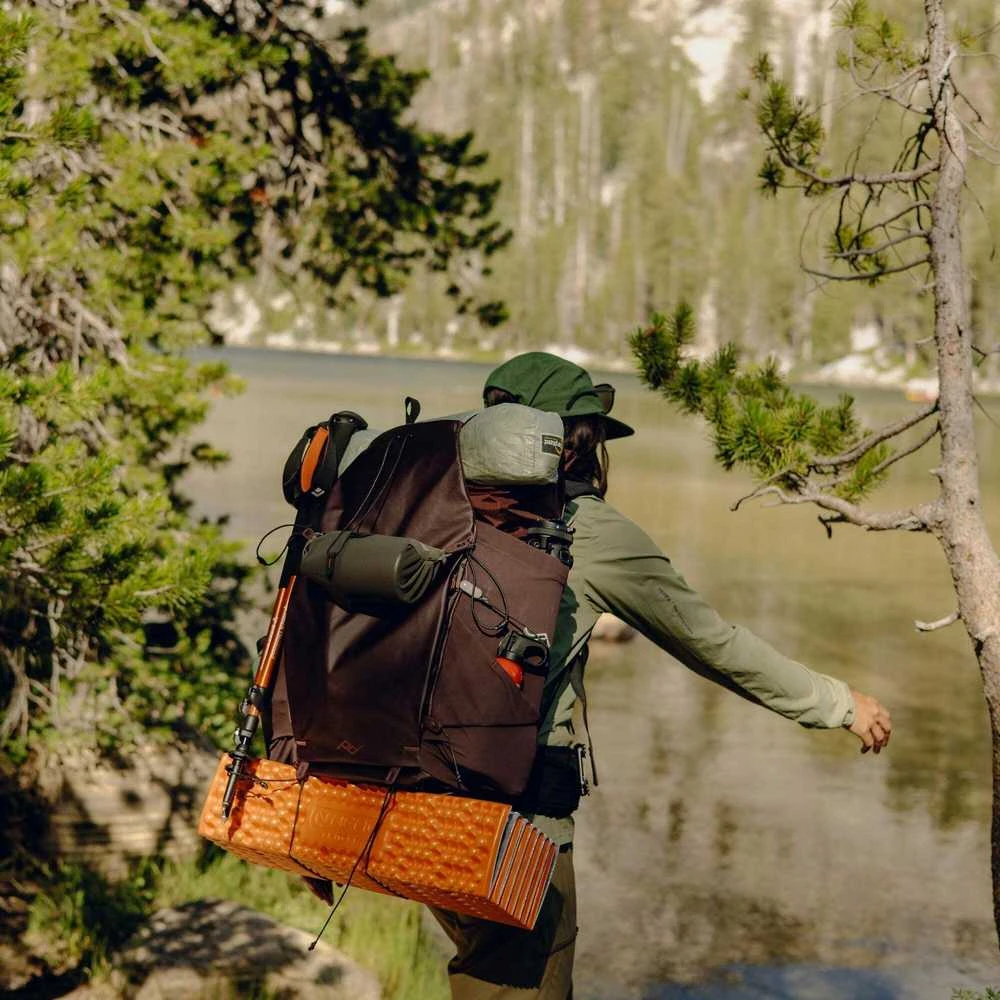 Turistinė kuprinė Peak Design Kuprinė Outdoor Backpack 45L Ciemny Fiolet