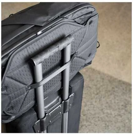 Peak Design Travel Backpack 45L -päiväreppu, musta