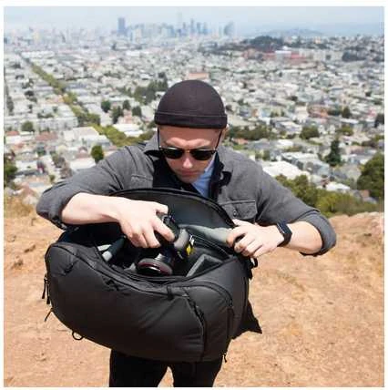 Peak Design Travel Backpack 45L -päiväreppu, musta