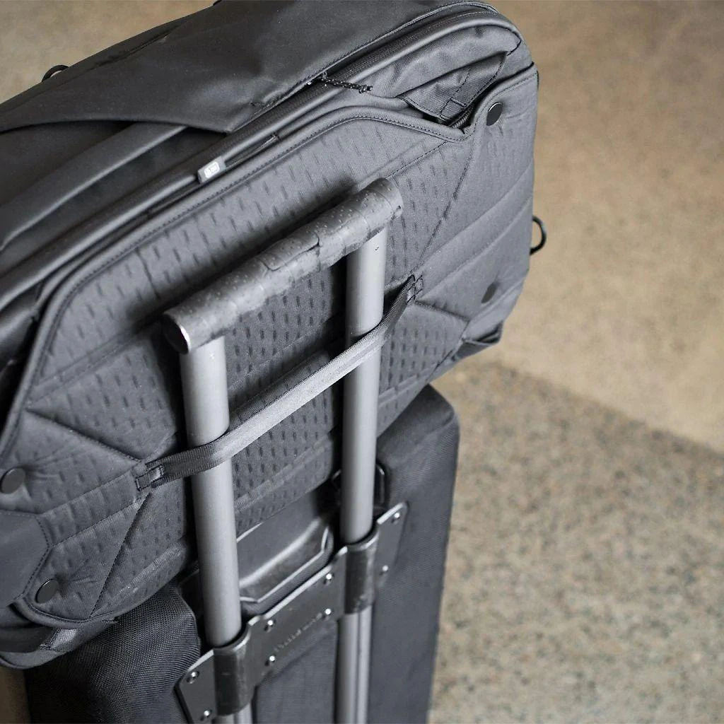Peak Design Travel Backpack 45L -päiväreppu, musta