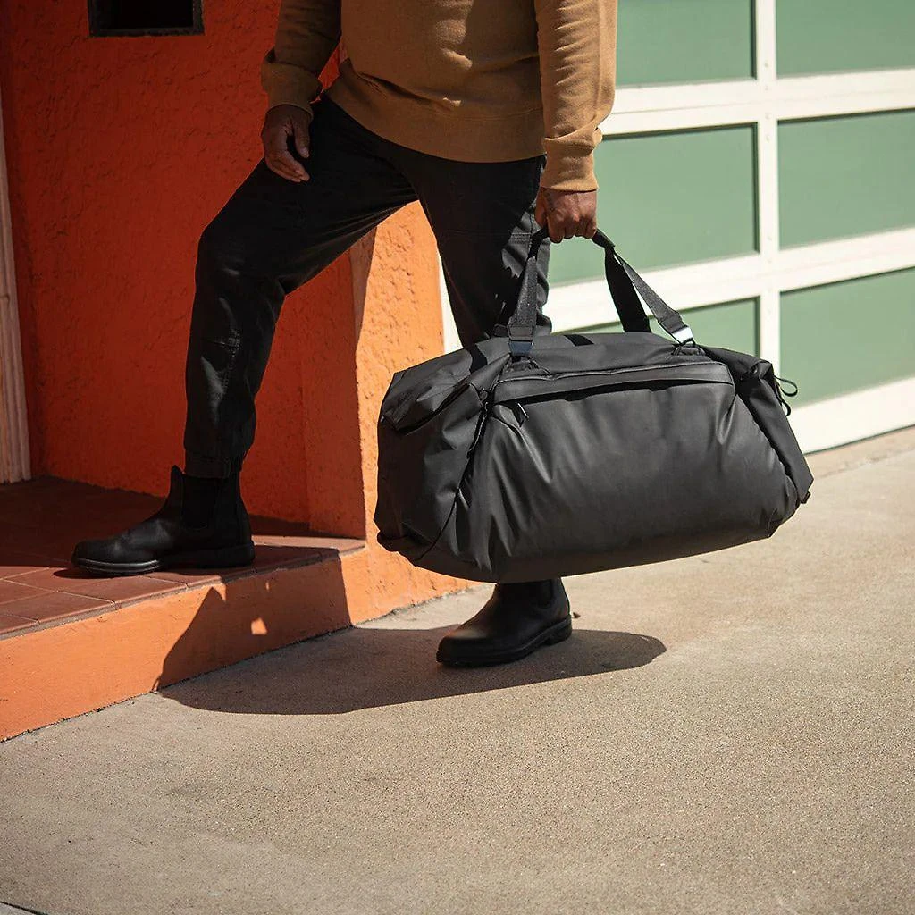 Peak Design Travel Duffel 65L, juoda