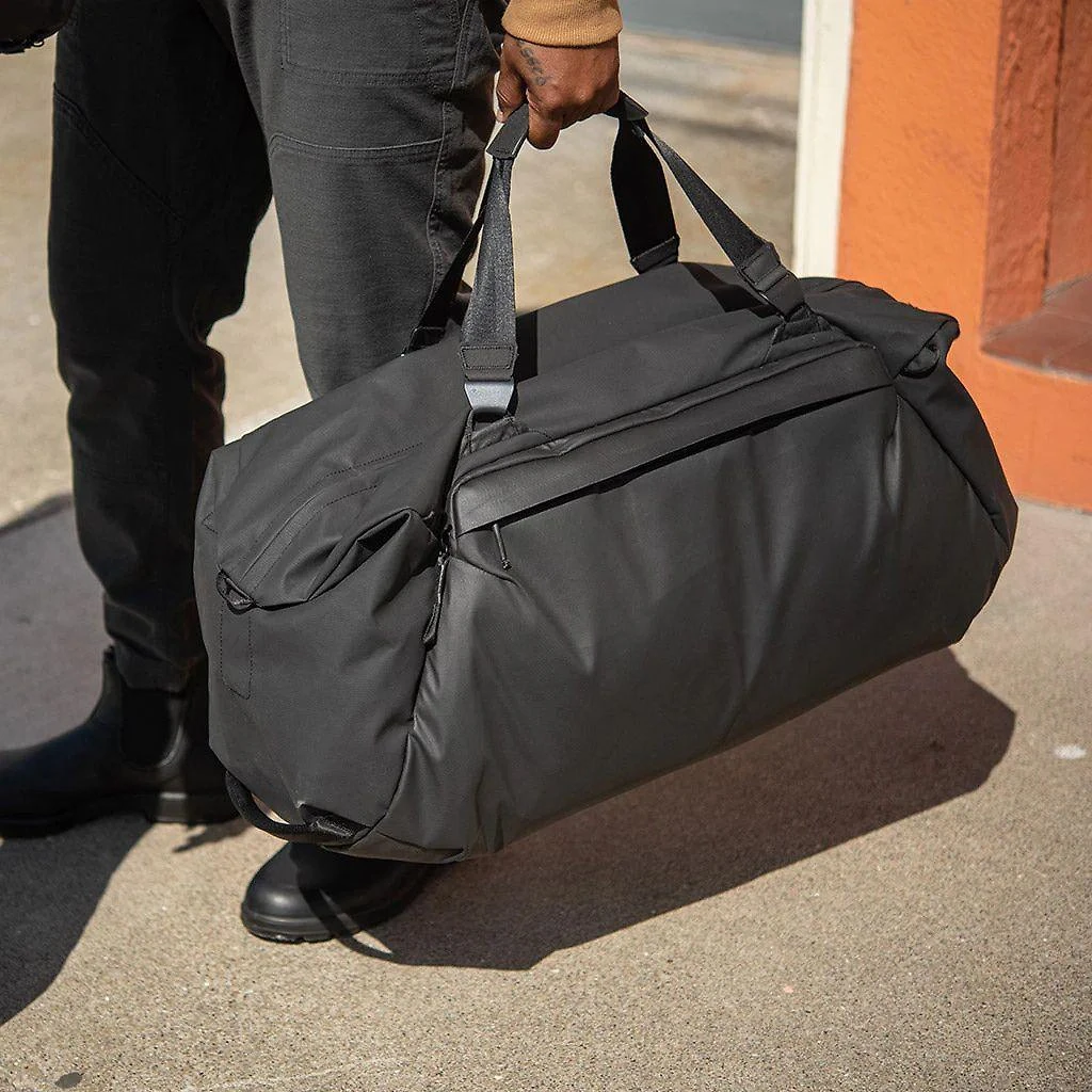 Peak Design Travel Duffel 65L, juoda
