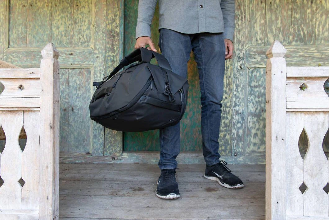 Peak Design Travel Duffel 65L, juoda
