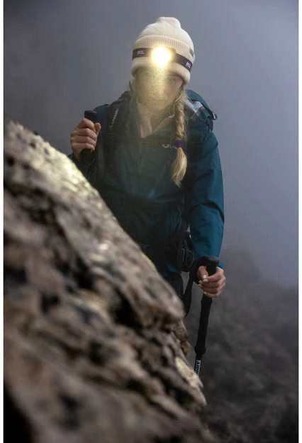Petzl Actik Core E065AB00 juoda