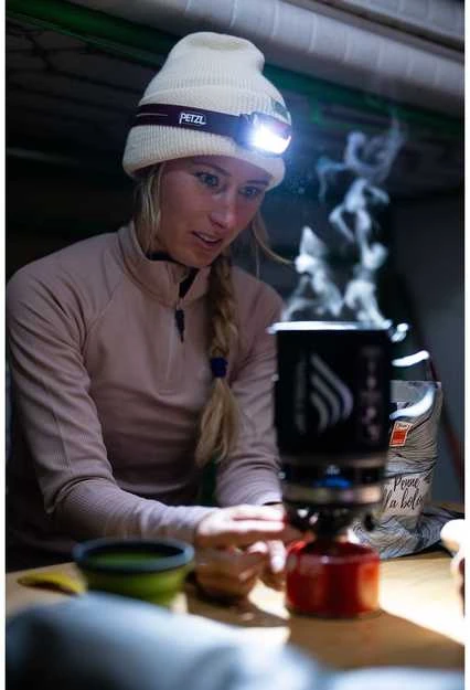Petzl Actik Core E065AB02 raudona