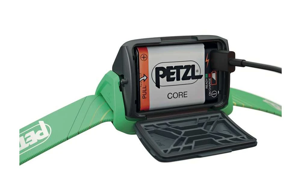 Prožektorius Petzl Tikka Core 450lm - Žalia