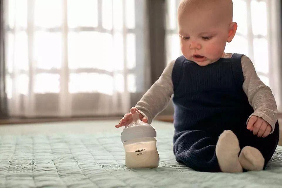 Philips Avent buteliukas su kūdikiu