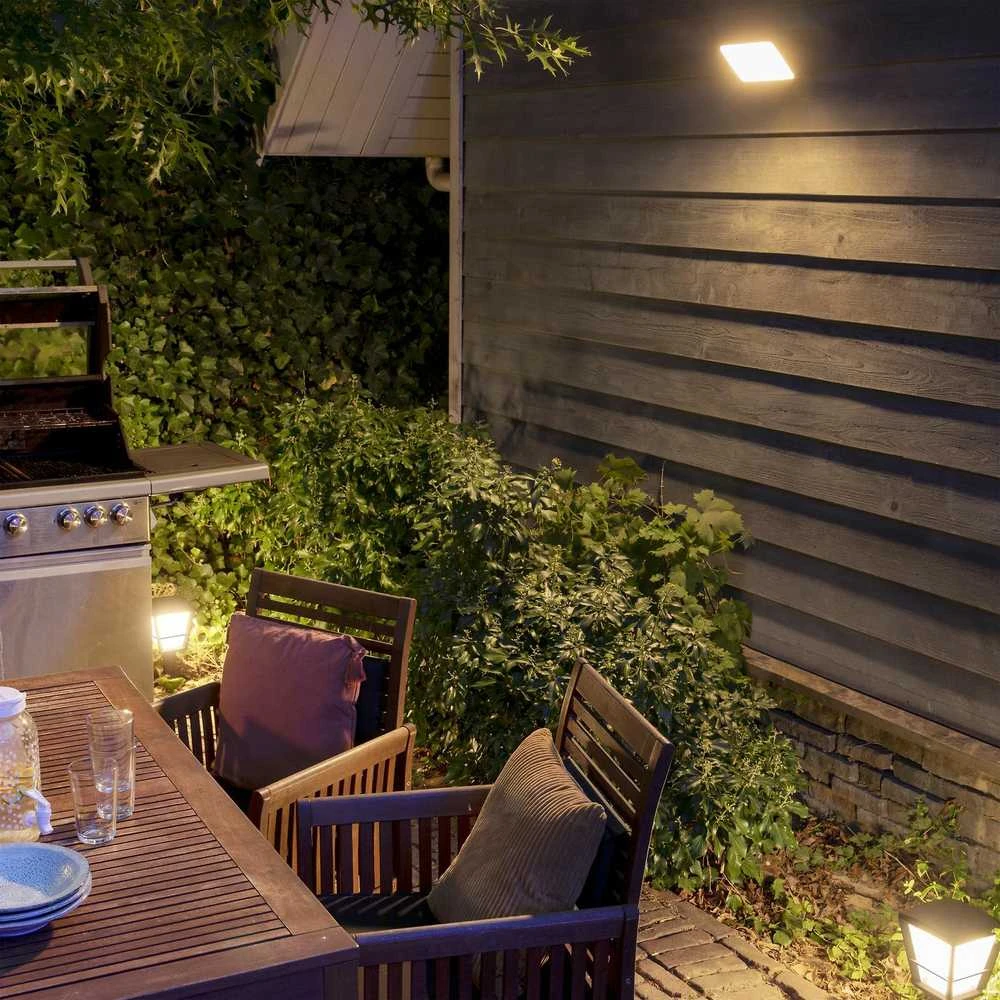 Philips  „Hue White and color ambiance“ „Discover” lauko prožektorius