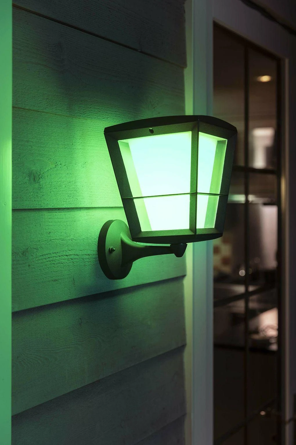 Philips Hue Econic Sieninis lauko šviestuvas (Baltas ir spalvotas)