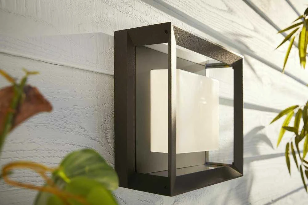 Philips Hue Econic Sieninis lauko šviestuvas (Baltas ir spalvotas)