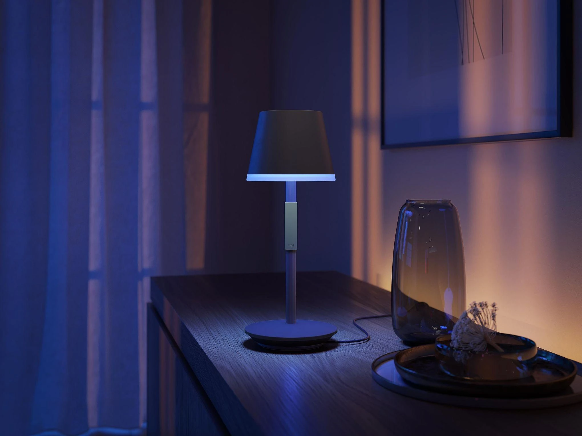 Philips Hue Baltas and colour ambience Nešiojamoji stalo lempa Hue Go