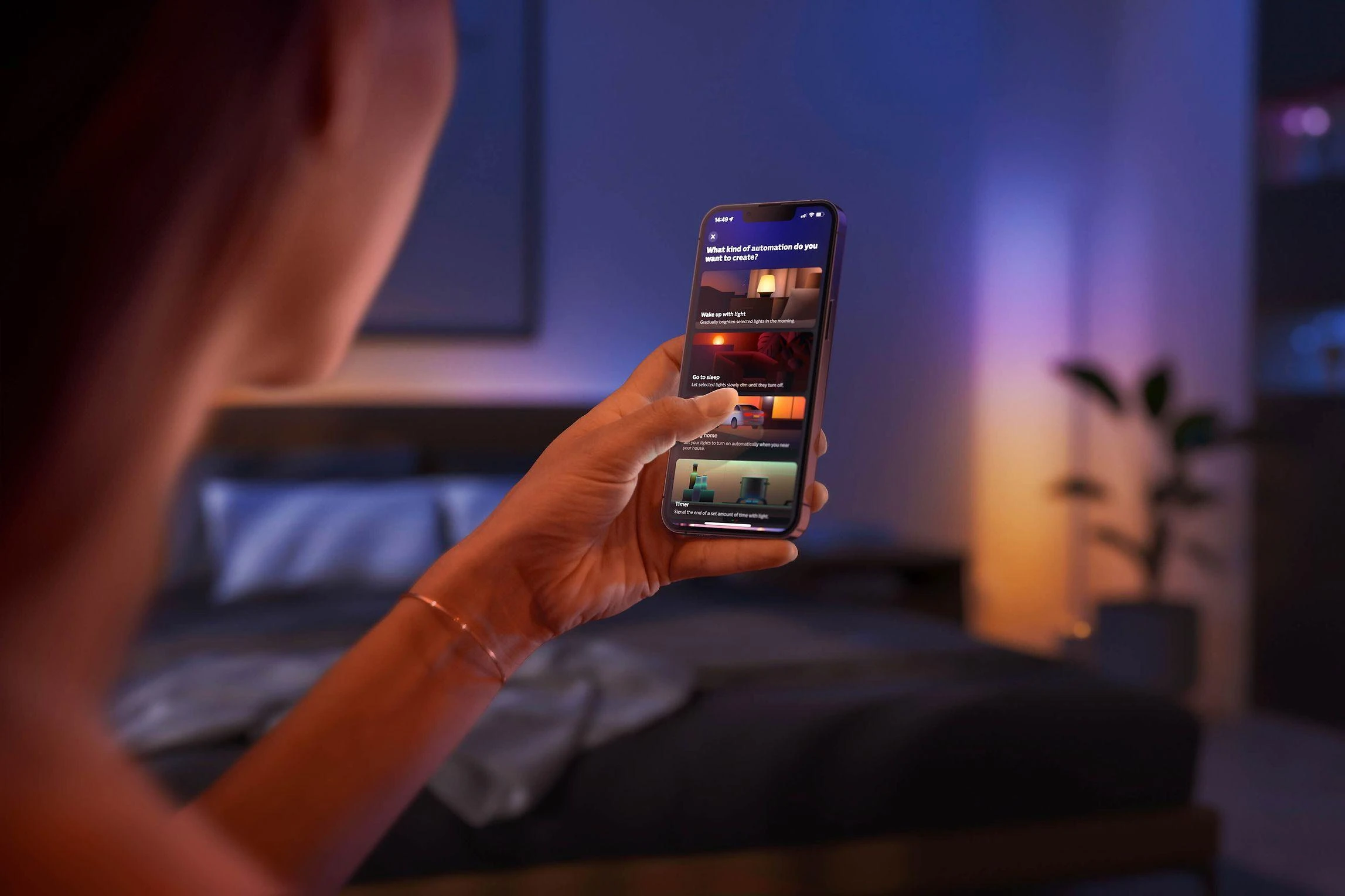 Stalo gradientinis šviestuvas Philips Hue Signe Oak, Baltos spalvos