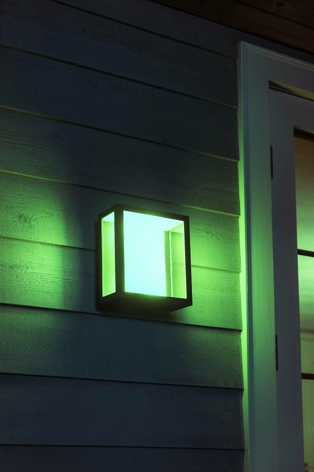 Sieninis šviestuvas Philips Hue Baltas and colour ambience „Impress” sieninis lauko šviestuvas
